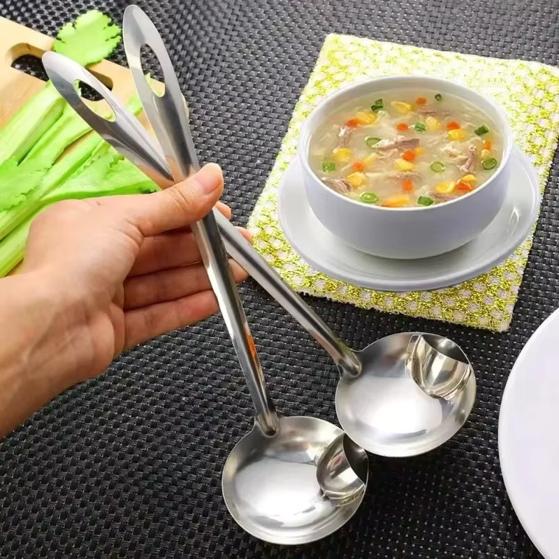 Edelstahl Öl-Trennlöffel in Silber als Fettseparator und Sieb für Suppe und Soße - Bild 6