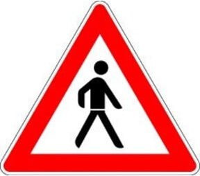 Verkehrszeichen VKZ.133-10 Dreieck Fußgänger rechts aus Aluminium in Rot mit 900 mm Breite - Bild 1
