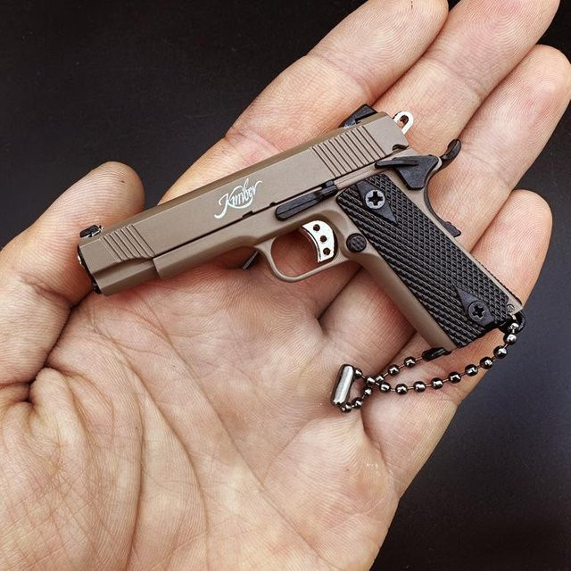 Fashnics Mini-Metallpistolenmodell, Maßstab 1:3, Schlüsselanhänger, Metall Modell - Bild 1
