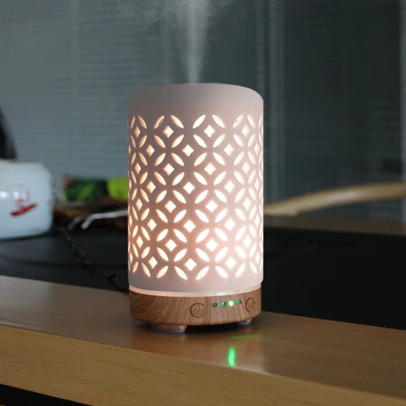 ENGRANVES Aroma Diffusor aus Keramik und Kupfer mit Ultraschall-Technik, Desktop Luftbefeuchter mit LED Nachtlicht in Deep Wood Grain - Bild 3