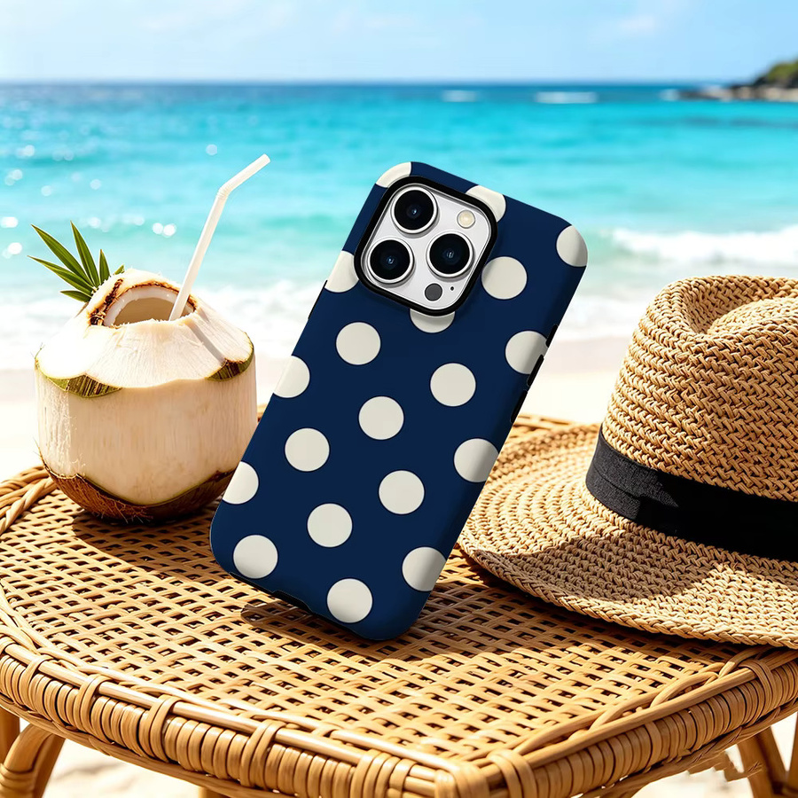 CaseChic MagSafe Schutzhülle für iPhone 17 16 15 14 Plus Pro Max mit Polka Dots in Dunkelblau und stoßfestem Bumper - Bild 3