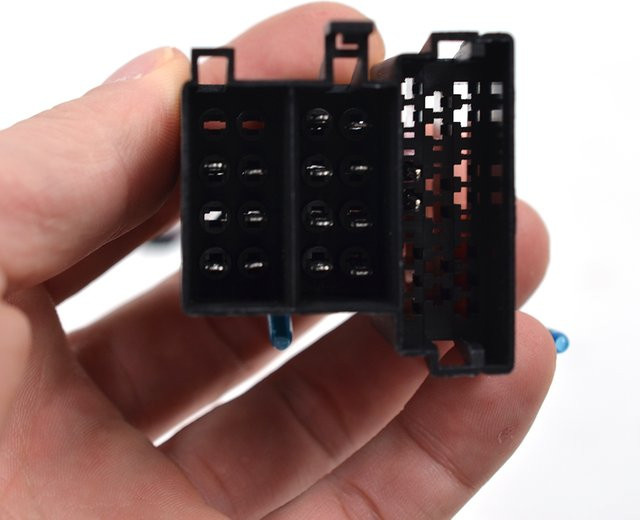 16-poliger Autoradio-Stromkabelbaum-Adapter für Hyundai Elantra Accent Azera I10 I20 I30 Ix55 Tucson und KIA Carens Picanto - Bild 1