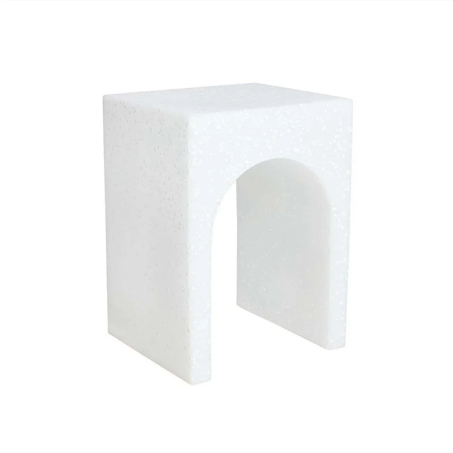 Oyoy Hocker Siltaa aus recyceltem Kunststoff in Weiß, B/T/H: 31,0 x 42,0 x 31,0 cm - Bild 1