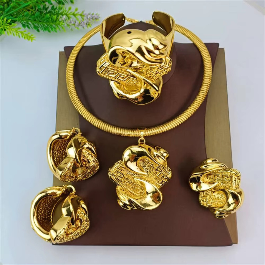 Emma Schmuck-Set, Halskette, Anhänger, Ohrringe, Gold, Damen - Bild 2