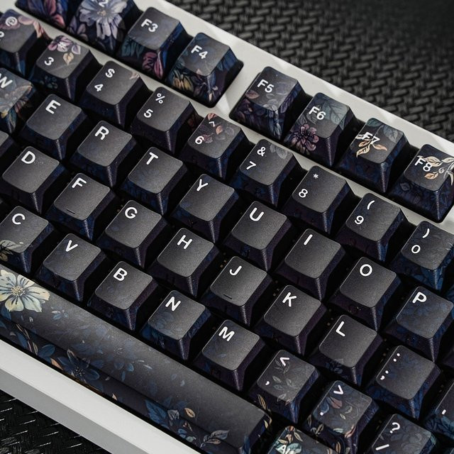 Readson Mechanische Tastatur Tastenkappen mit Blumen-Design im Cherry-Profil aus PBT mit seitlicher Beschriftung für Deutsch, Englisch, Spanisch, Französisch, Russisch, Japanisch und Arabisch - Bild 1