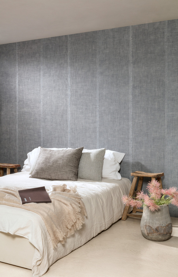 Arte International Tapete Uno Rock in Blau und Grau mit abstraktem Naturdesign und Textiloptik - Bild 1