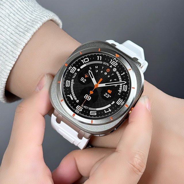 CAOWTAN Uhrenzubehör Metallgehäuse für Samsung Galaxy Watch 8, 44 mm/40 mm, Edelstahl, Silber - Bild 1