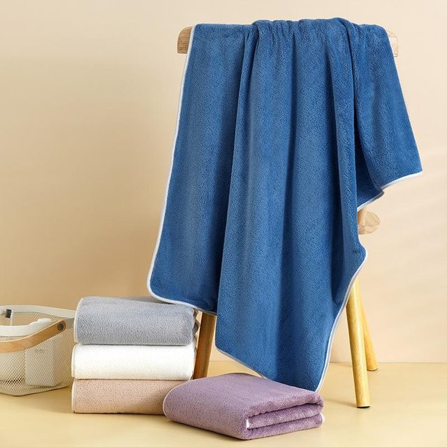 Yiran Furniture Badetuch aus Baumwolle und Korallen-Samt, Blau, B/H: 70 x 140 cm - Bild 1