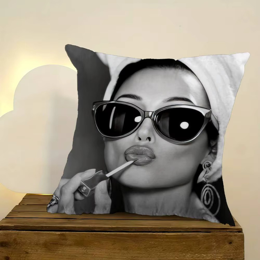 Kayoom Kissenbezug Audrey Hepburn Lipstick Design für Sofa und Auto, 30 x 30 cm - Bild 4