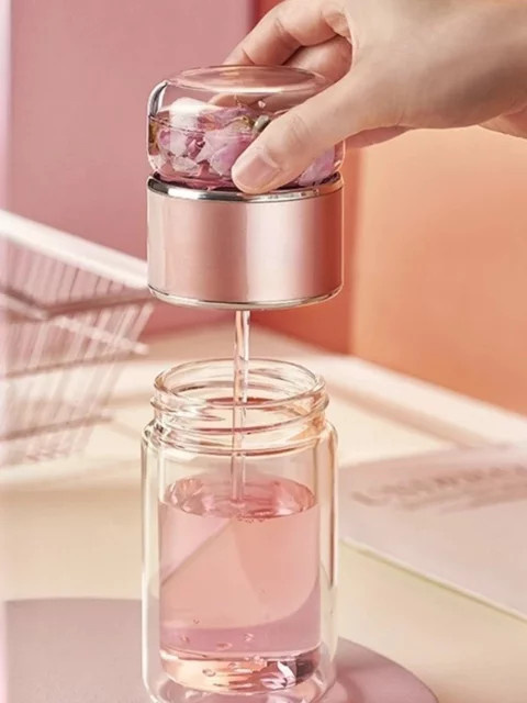 Doppelwandiger Tee-Ei-Glasbecher in Transparent mit Gold, isolierter und hitzebeständiger Tumbler mit 350 ml Fassungsvermögen - Bild 1