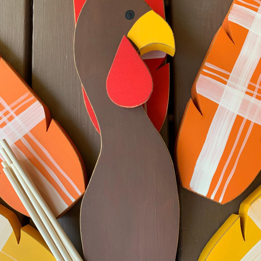 Buntes Thanksgiving Truthahn Pflanzgefäß aus Holz mit realistischem Truthahnkopf und Federn, Farbe: Mehrfarbig - Bild 3