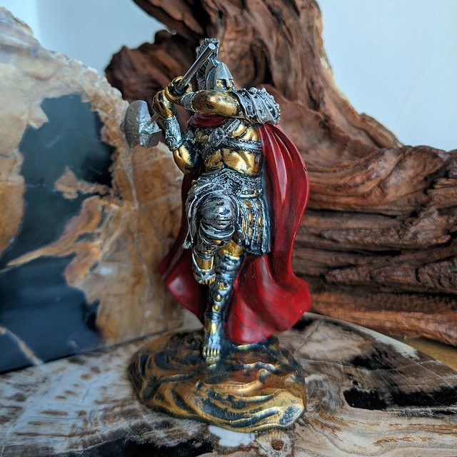 misvial Spartan Miniatur-Krieger aus Harz mit Schwert und Axt als Tischstatue und Raumdekoration - Bild 1