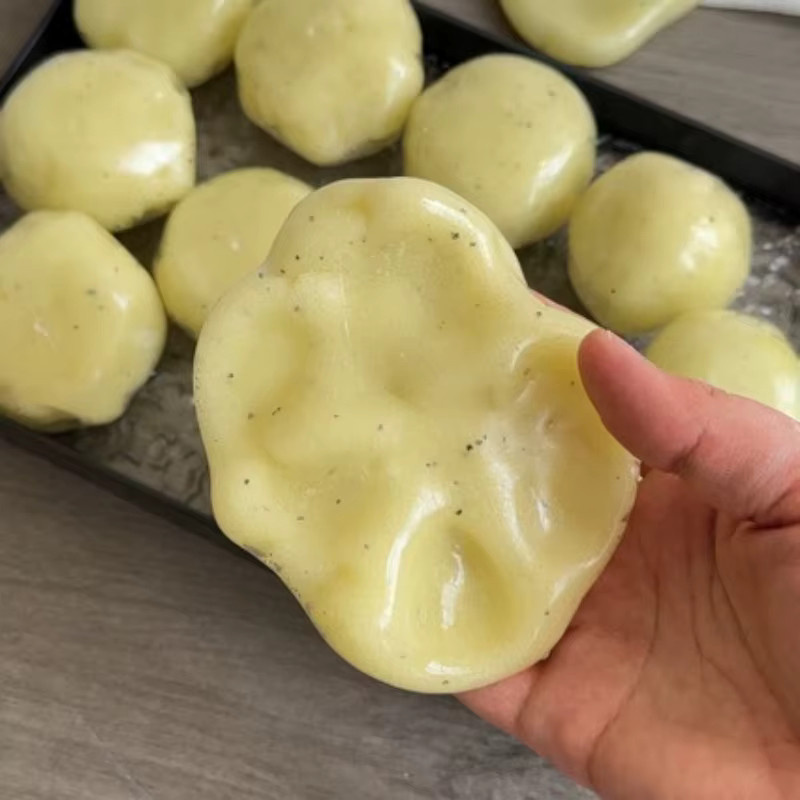 ticify Lebensmittelförmiges Quetschspielzeug, Knisternder Kartoffelpüree-Eissandball - Bild 2