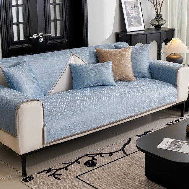 Rutschfestes Sommer Sofa Kissen aus Eis Seide mit floralem Design, B/B: 70 x 70 cm - Bild 1