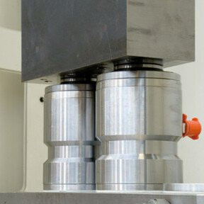AMF Schubstangenspanner Nr. 6841 5-M27 mit kleinem Winkelfuß in Silber - Bild 1