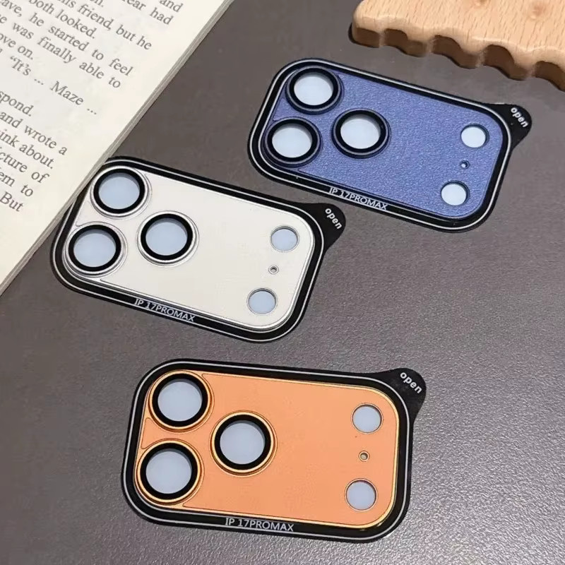 Panzer-Kameraobjektivschutz für iPhone 17 Pro Max in Orange mit Leder-Textur und AR-Beschichtung als Metall-Panzerschutzfolie zur vollständigen Objektivabdeckung - Bild 3
