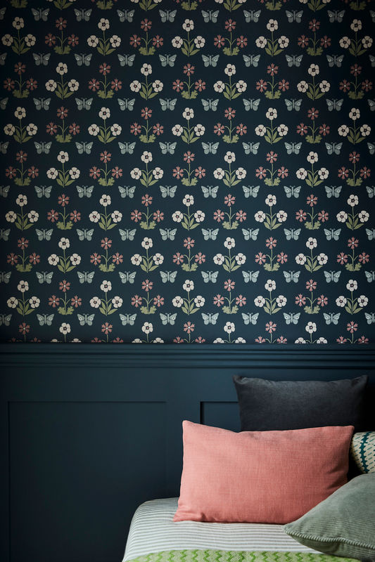 Little Greene Tapete Burges Butterfly in Hicks Blue mit botanischem und floralem Muster - Bild 3