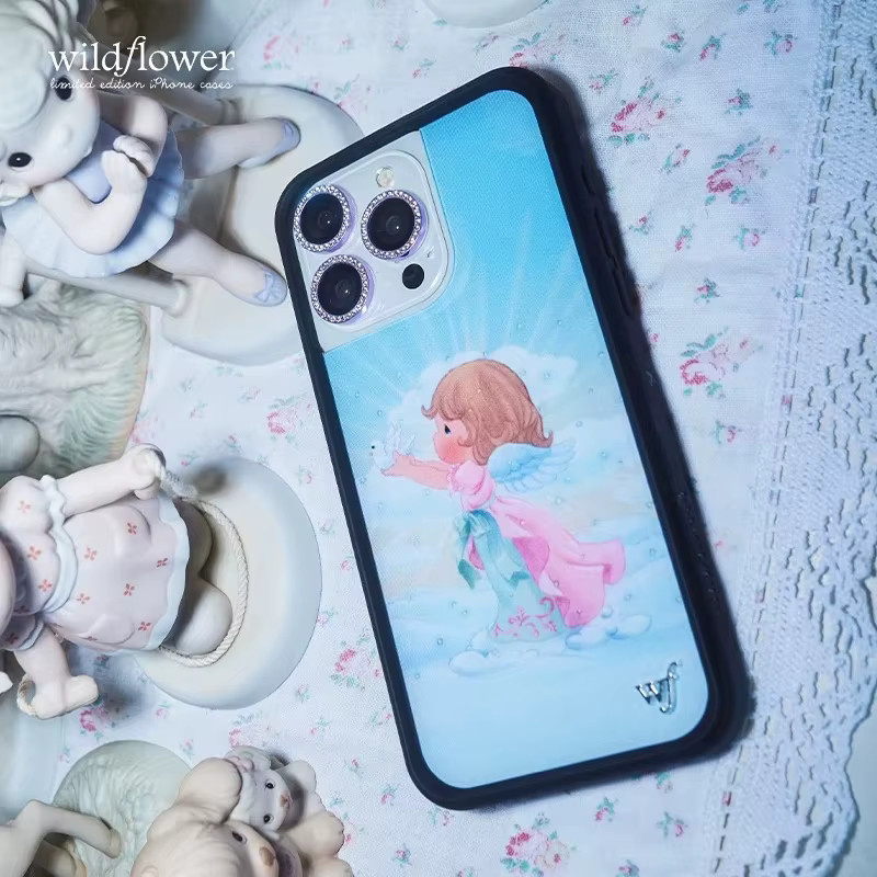 Wildflower Precious Angel Handyhülle für iPhone 12 bis 17 Pro Max Plus Multicolor Cartoon Moments Love One Another Back Cover - Bild 5