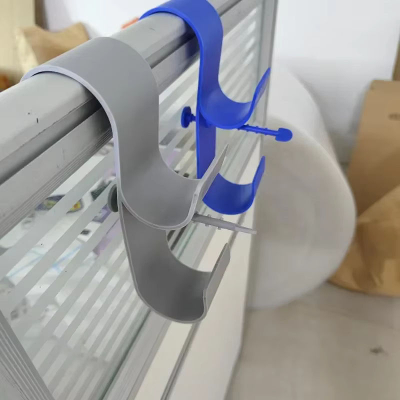 Pool Skimmer Haken mit Doppelhaken und verstellbarem Teleskop-Mast in Grau - Bild 5