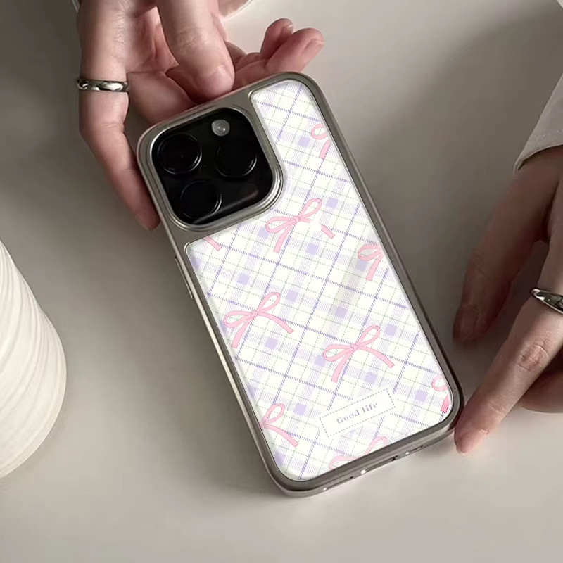 DecoPhone Stoßfeste Handyhülle im koreanischen Stil für iPhone 17 und iPhone 16 mit rosafarbener Hydrogel-Rückplatte, Rautenmuster und silbernem Rand - Bild 3
