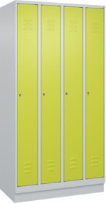 C+P Spind Classic PLUS Garderobenschrank mit Sockel, 4 Abteile, Lichtgrau, H x B x T: 195 x 100 x 50 cm, mit Zylinderschloss und 3 Garderobenhaken - Bild 1