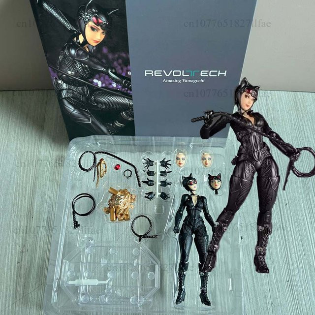 Bandai Batman Ko Catwoman Revoltech Amazing Yamaguchi Selina Kyle Actionfigur - Bild 1