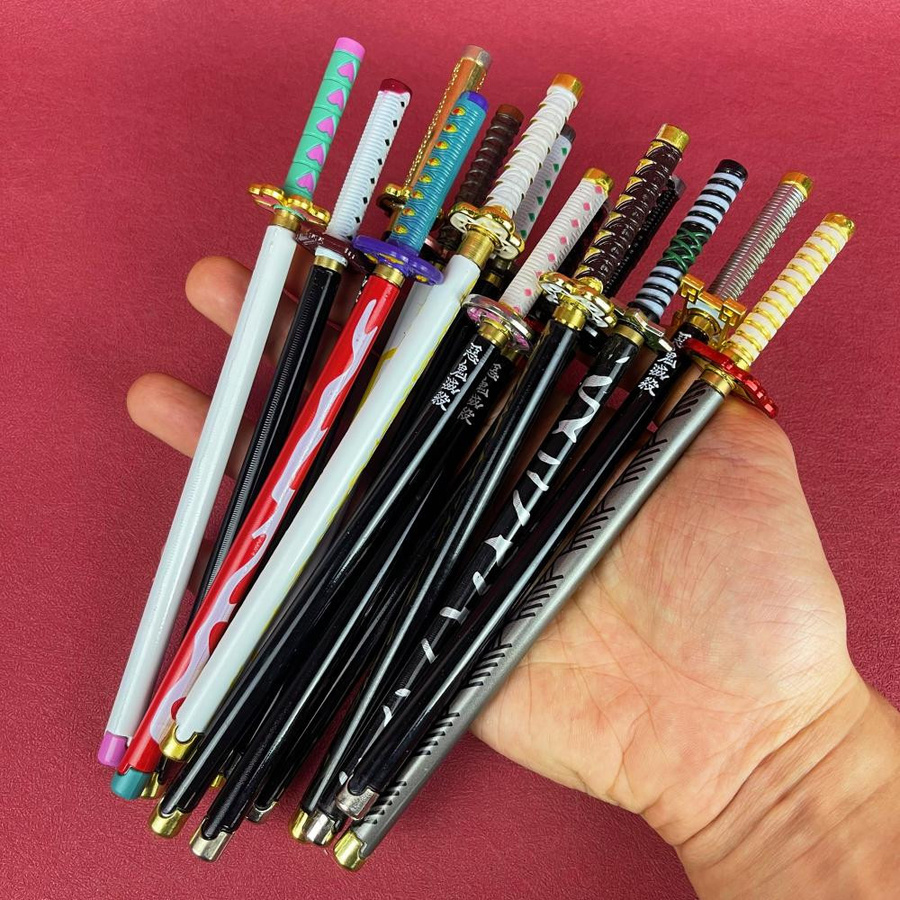 Yiran toy 1 Anime Demon Slayer Katana Kugelschreiber aus Metall in Multicolour - Bild 1