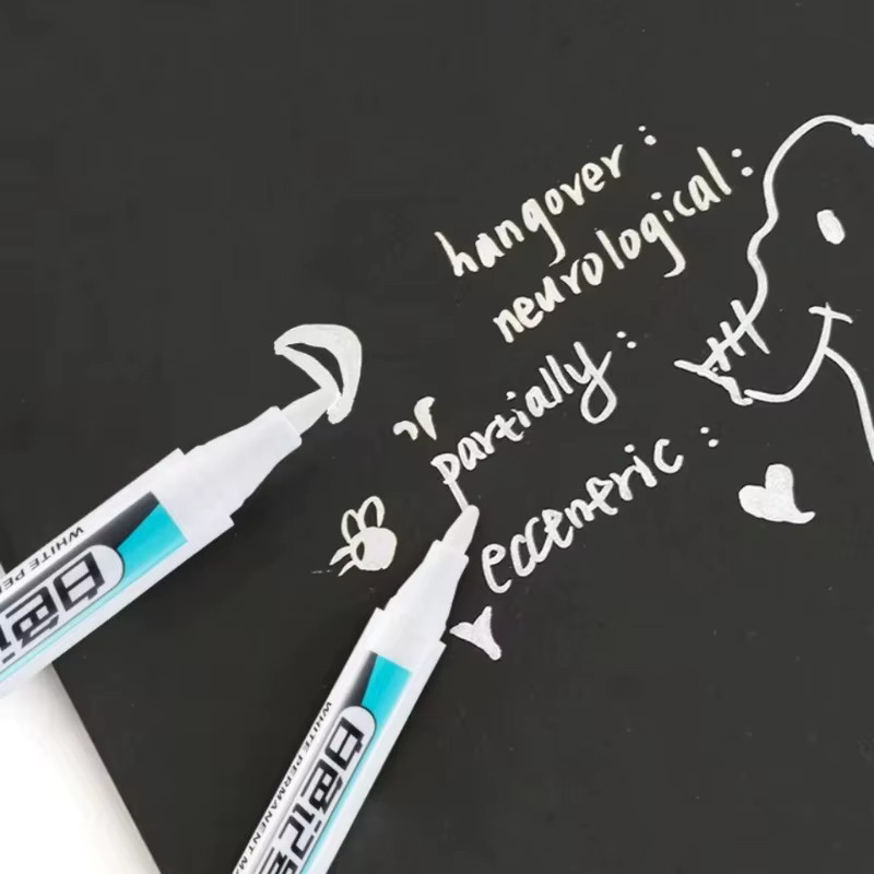 Weiße Permanentmarker Set mit Strichstärken 0,7 mm, 1,0 mm und 2,5 mm für Holz, Kunststoff, Leder, Glas, Stein und Metall - Bild 5