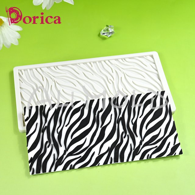 Dorica Silikonform mit Relief-Design in Weiß für Schokolade, Fondant und DIY-Modellierung, rechteckig - Bild 1