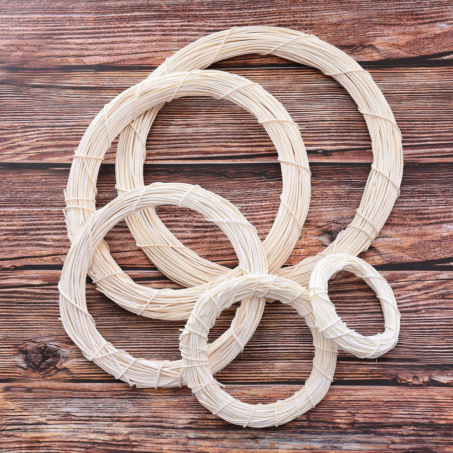 Künstlicher Weihnachts-Hängekranz aus Rattan von OutsideWorld, rund - Bild 3