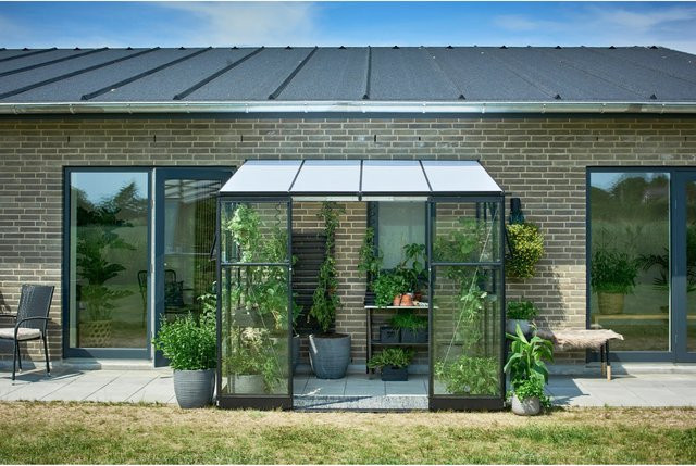 Halls Gewächshaus Qube Lean-to Pultdach in Schwarz mit 4,7 m² Anbaufläche und Polycarbonat-Hohlkammerplatten - Bild 1