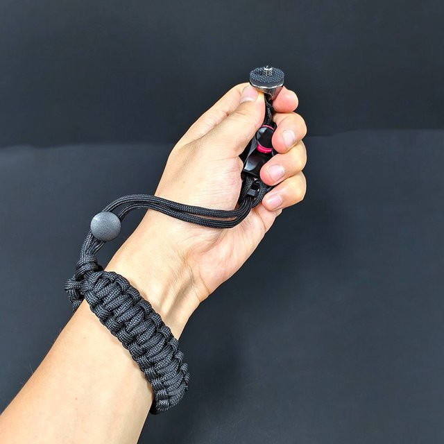 BMUUPY Geflochtenes Nylon-Handgelenkband in Schwarz als Anti-Verlust-Schlaufe für GoPro Hero 13 12 11 10, Insta360 X5 X4 und DJI OSMO Pocket 4 3 Action 5 4 - Bild 1