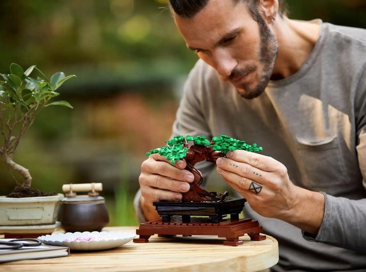 LEGO Bonsai-Baum Dekoration Set in Grün und Rosa für Erwachsene - Bild 6
