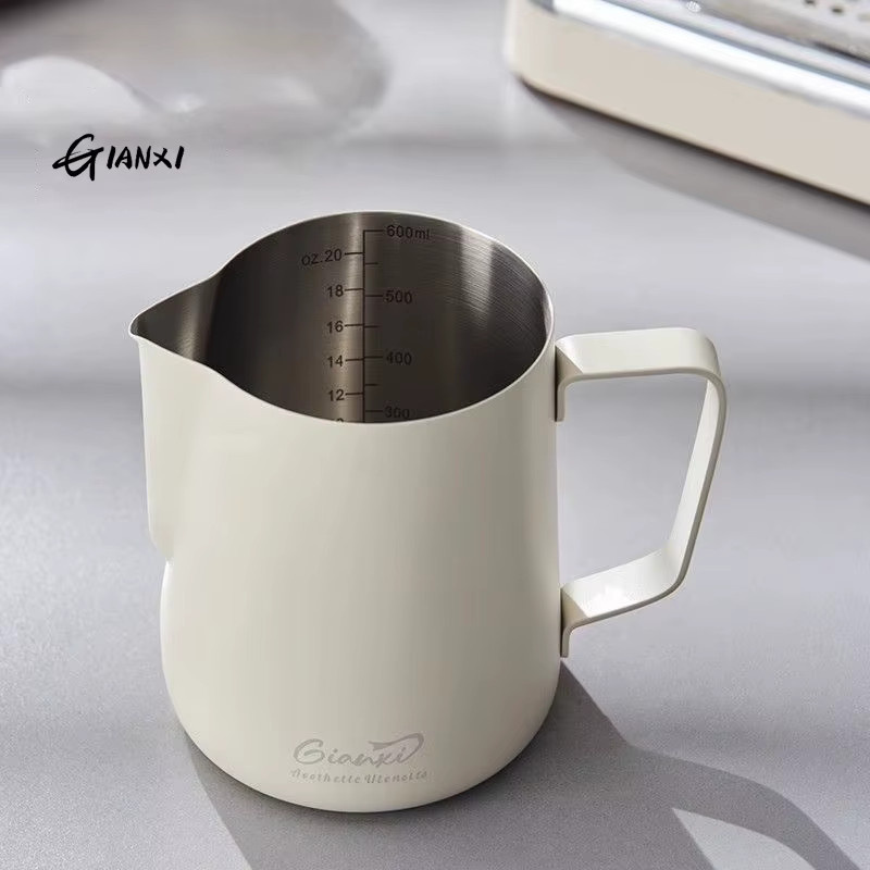 GIANXI Milchaufschäumer aus Edelstahl in Weiß, 600 ml Milchkännchen für Kaffee und Tee - Bild 3