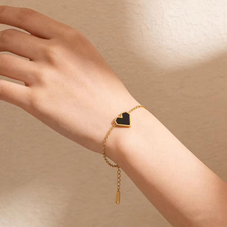LUXUKISSKIDS Armband, schwarzes Herzanhänger, Gold, Damen - Bild 3