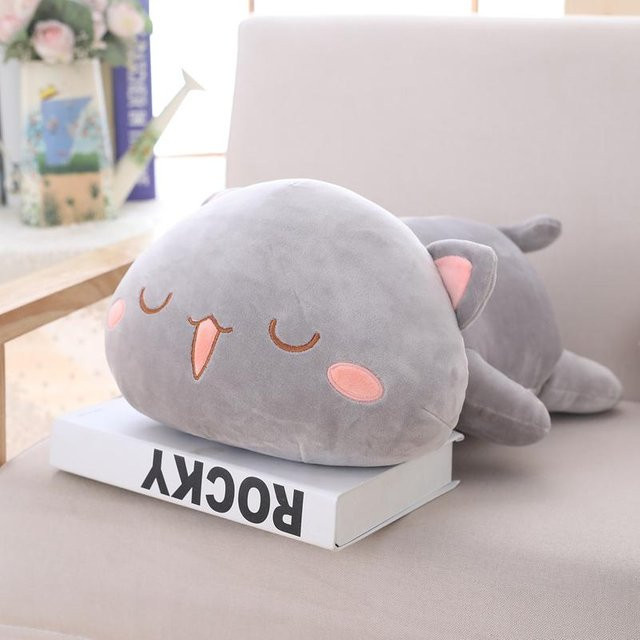 Kidsly Kawaii Katze Plüschtier, Liegende Katze Kissen, Weiß Grau, 50cm - Bild 1