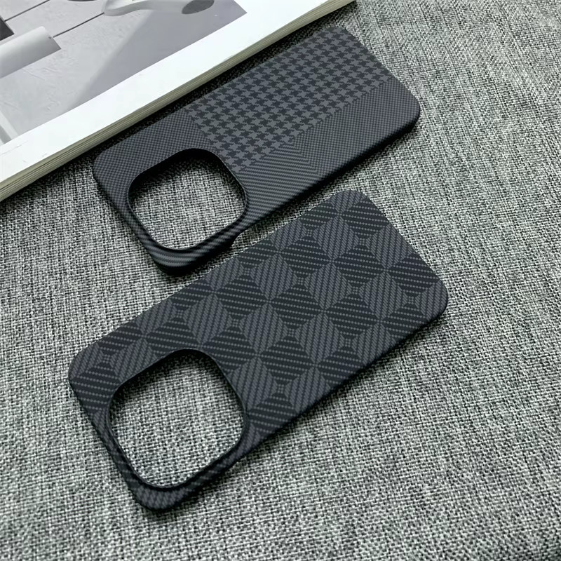 Schutzhülle für VIVO IQOO 15 13 12 Pro X300 X200 mit Schachbrettmuster aus hartem PC in Schwarz - Bild 2