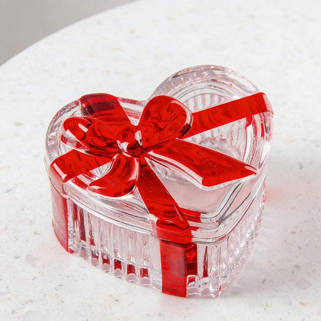 Herzförmiges Süßigkeitenglas aus Glas von Fishine in Transparent mit Deckel und roter Schleife - Bild 1