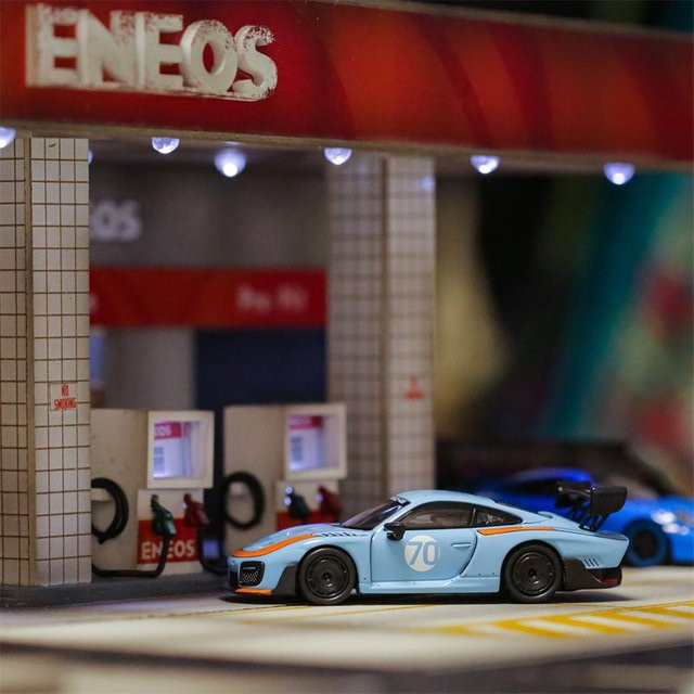 Minichamps Diecast Modellauto, 1:64, ab 14 Jahren - Bild 1