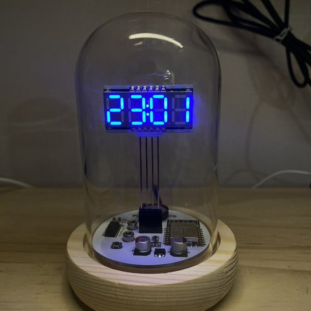 Oeny Retro Tischuhr Nixie Digitaluhr mit transparentem Design und blauem Licht für dein Wohnzimmer - Bild 1