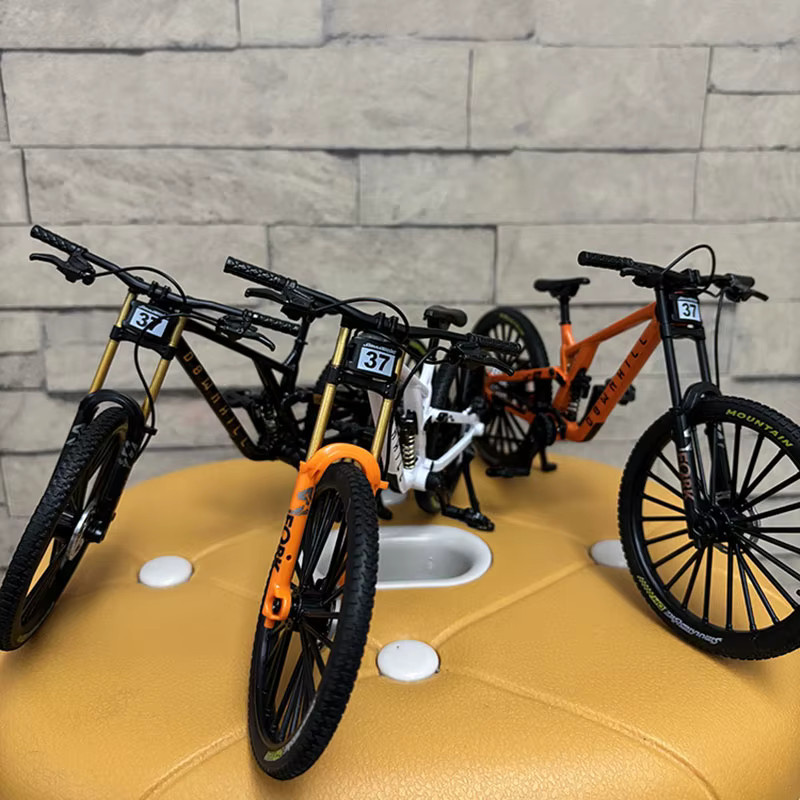 TANGUAYA Modell-Legierungsfahrrad, 1:8, Metall, Bunt / Mehrfarbig - Bild 2