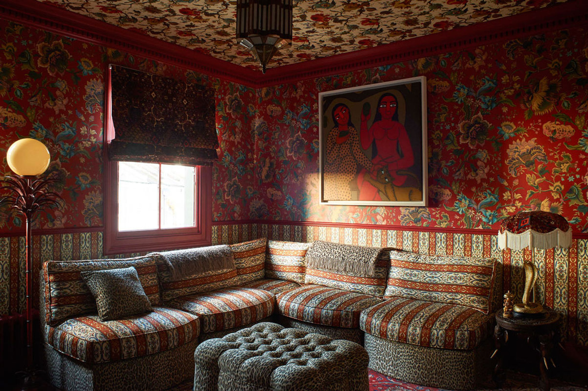 House of Hackney Wandtattoo Majorelle Henna Mural in Rot mit botanischem Floral-Design, Breite: 540 cm, Höhe: 300 cm - Bild 2