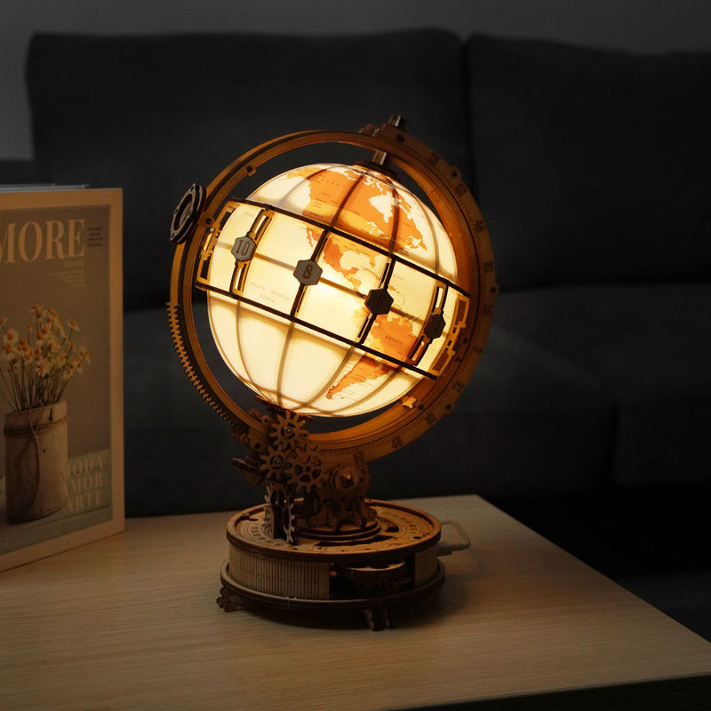 ROKR 3D Holzpuzzle Lichtgevender Globus in Braun, Modell ST003, B/T/H: 11,5 x 11,5 x 6,6 cm - Bild 2