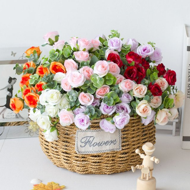 Set aus künstlichen Seidenrosen und Eukalyptusblättern in Orange und Multicolour zur Tischdekoration für Hochzeit, Party oder Valentinstag - Bild 1