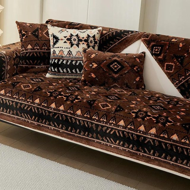 Weiches Plüsch Sofakissen in Braun, quadratische Dekokissenhülle aus Polyester, B/T/H: 45 x 45 x 45 cm - Bild 1