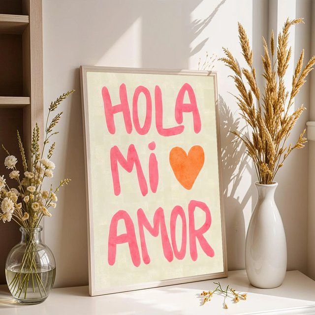 Minimalistischer Leinwanddruck Potdemiel Hola Mi Amor Schriftzug als modernes Poster für deine Wandkunst im Schlafzimmer - Bild 1