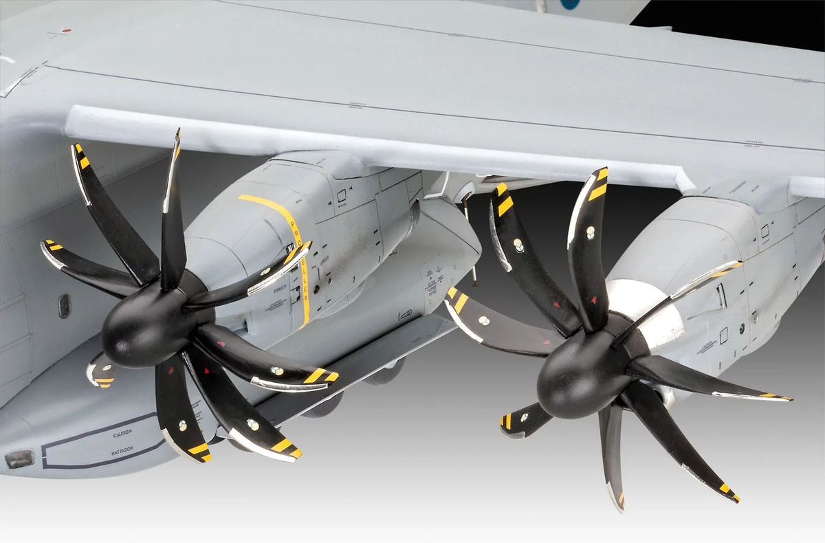 Revell Airbus A400M Atlas RAF, Modellbausatz, 1:72, ab 13 Jahren - Bild 3