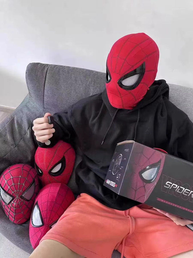 Bandai Spider-Man Headset, Miles Halloween Cosplay Kopfbedeckung, blinkende Touch-Leuchtmaske, ab 14 Jahren - Bild 4