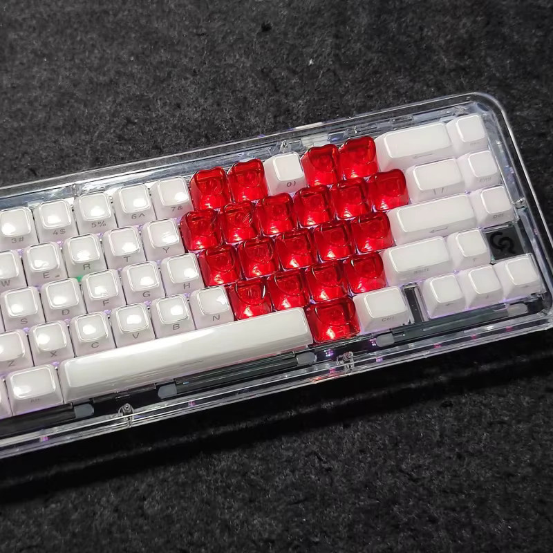 21er Set Liebes-Tastenkappen für mechanische Tastaturen in Rot, seitlich graviert und durchscheinend, passend für 60/61/68/104 Tastaturen, Gaming-Tastatur-Zubehör - Bild 4