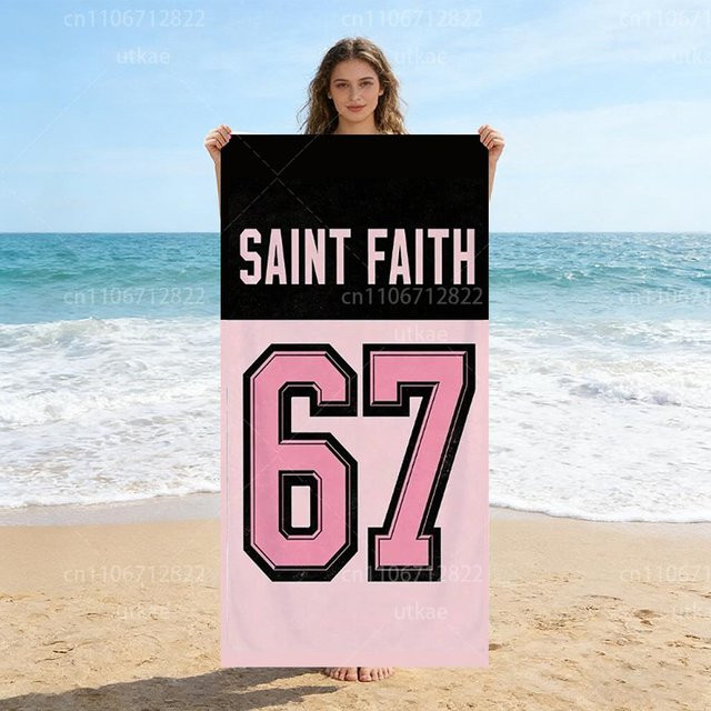 Strandtuch mit Schwarz & Pink Kontrast Sporttrikot-Stil, Ultra-weiches Fasermaterial, Breite: 30 cm, Höhe: 60 cm - Bild 1